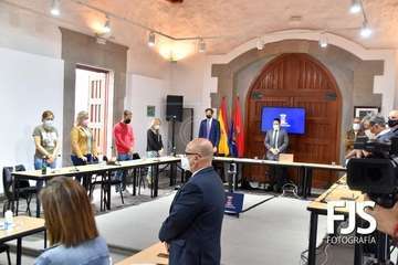 El Calero, con la voz de Pilar González, se posiciona contra la pandemia de la violencia machista/Francisco Javier Santana.